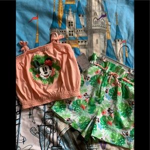 NWT - Minnie Mouse Tropical set girls. Size 7/8.